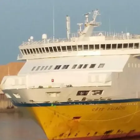 Quai Ouest, Vue Entrée Port, Stationnement Gratuit, Lits Faits Pour Votre Arrivée, Serviettes De Toilettes Fournies Apartamento Dieppe