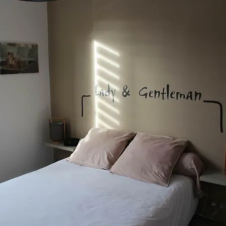 Daire Quai Ouest, Vue Entree Port, Stationnement Gratuit, Lits Faits Pour Votre Arrivee, Serviettes De Toilettes Fournies Dieppe