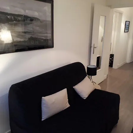 Quai Ouest, Vue Entree Port, Stationnement Gratuit, Lits Faits Pour Votre Arrivee, Serviettes De Toilettes Fournies Appartement Dieppe